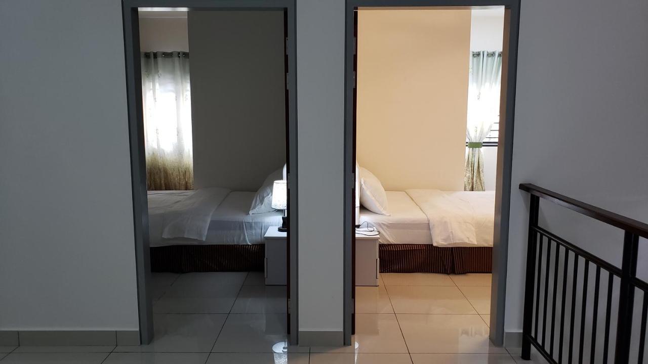 Sr Home-Stay @ Klia Куала-Лумпур Экстерьер фото