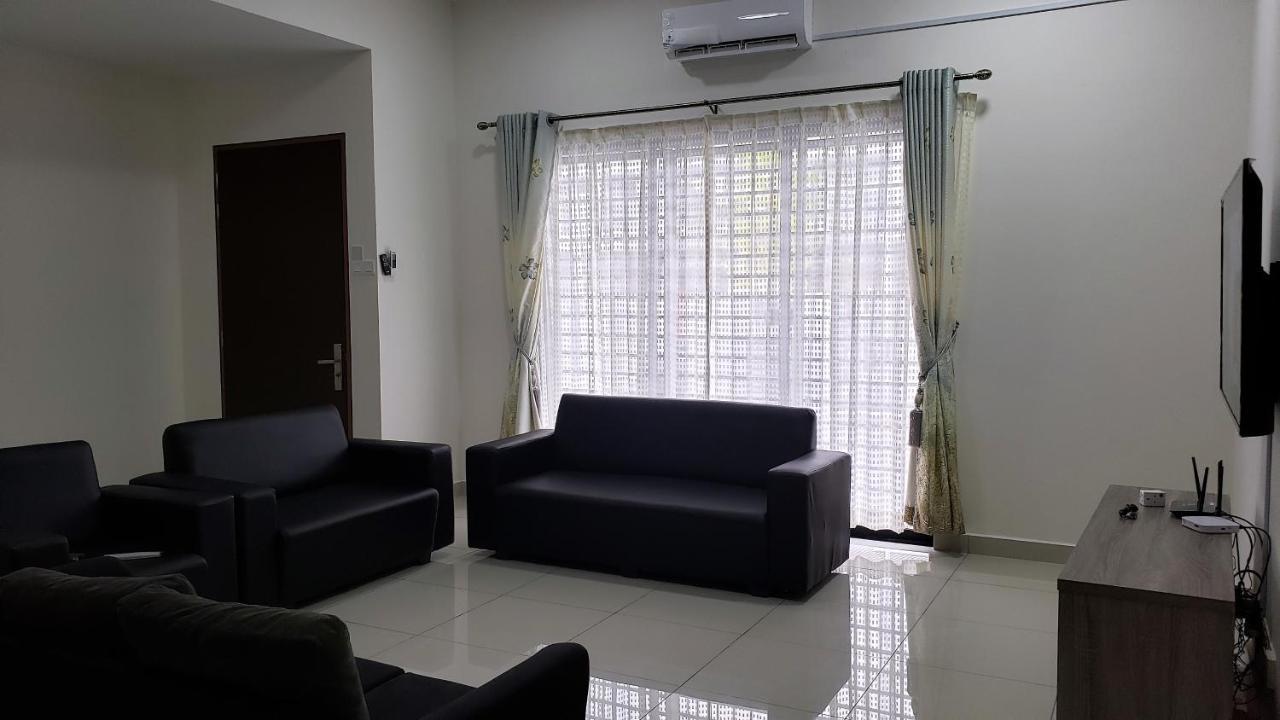 Sr Home-Stay @ Klia Куала-Лумпур Экстерьер фото